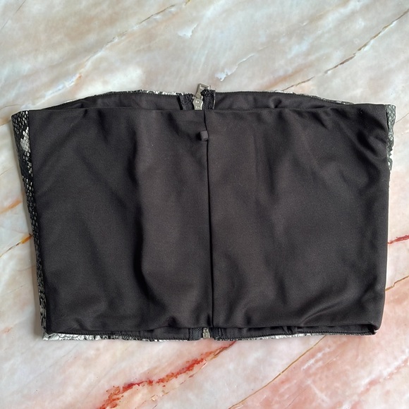 I.AM.GIA | Kelsey bandeau in grey snakeskin - Picture 7 of 9